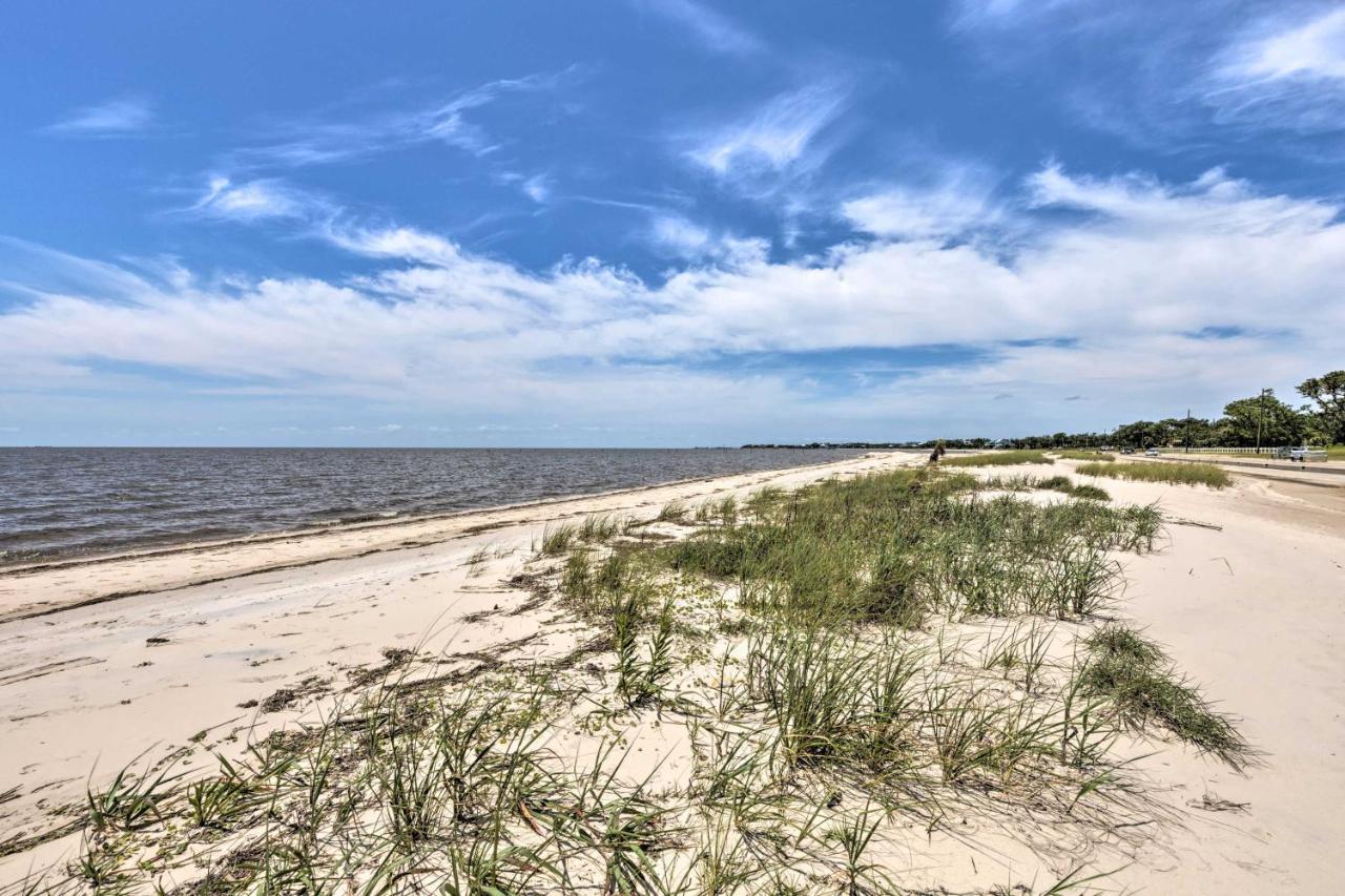Coastal Waveland House Half Block To Pub Beach Buitenkant foto